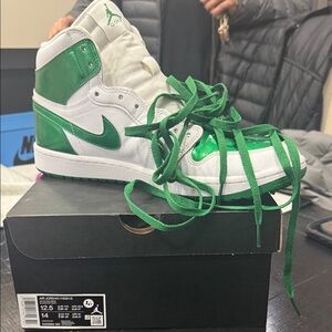Jordan Air 1 High in White and Green